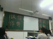 各位冷友,其实我有一个问题憋了很久,都说河南人最煞笔,偷井盖 我当时就怒了!身为中华人民'怎么可以去做此种低贱之事,简直有损国威!对此我只想说一句:“我们不能就这样堕落,看我,每天都努力上学!为了什么?好吧。。。貌似这不关我事,说正经的,井盖值钱吗?”