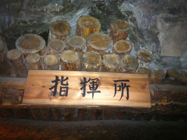 【中文的魅力,老外看不懂】
1,冬天,能穿多少穿多少;夏天,能穿多少穿多少。2,剩女的原因:一是谁都看不上,二是谁都看不上。3,单身的来由:原来是喜欢一个人,现在是喜欢一个人。4,女致电男友,:地铁站见。如果你到了我还没到,你就等着吧。如果我到了你还没到,你就等着吧!