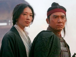 诸葛亮写信给小乔,信里夹铜钱。不久诸葛亮去见周渝,亮曰:“有金钱交易的性关系,是不是叫嫖?”周渝点头说是,亮曰:“那我嫖了你老婆小乔”。周渝大怒,回家问小乔:“诸葛亮给你钱了?”小乔说:是。又问:“和你有性关系?”小乔:“有信关系”周渝吐血而亡。。。