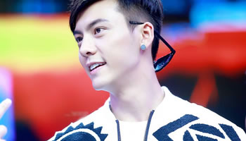 【墨梓柒】30位最近很火的男明星。